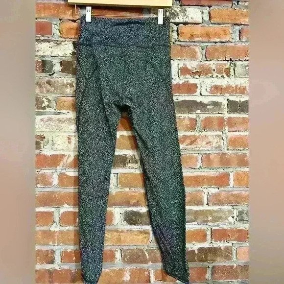 Athleta Lightning Static 7/8 Tight Size Small - Picture 6 of 10